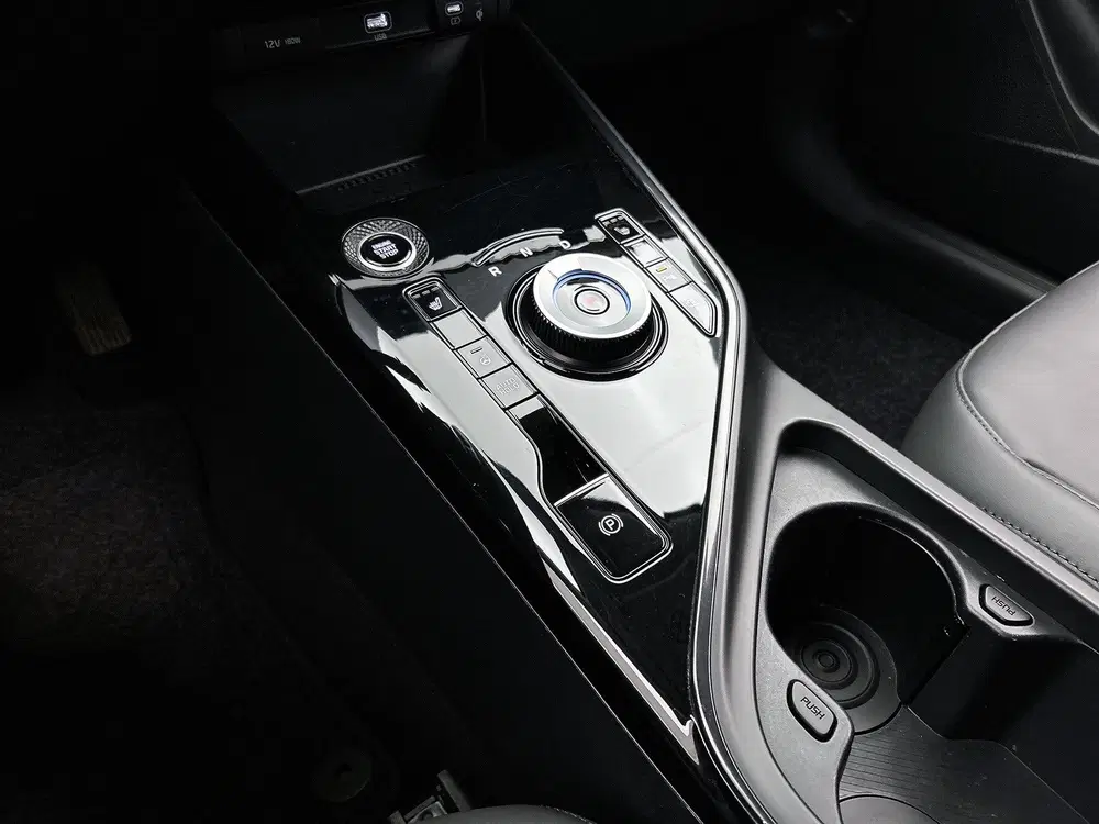 Kia Niro 1.6 GDi Hybrid DynamicPlusLine 18"Inch vel uit 2023, foto 12