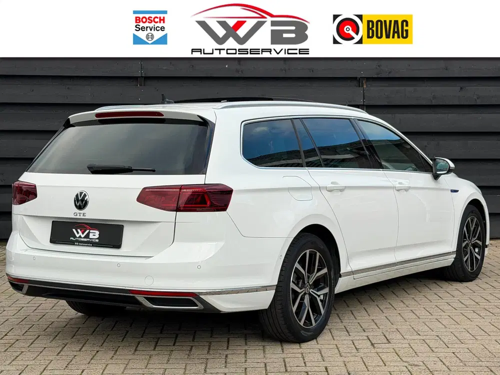 Volkswagen Passat 1.4 TSI PHEV GTE PANO I Leder I Vi uit 2021, foto 3