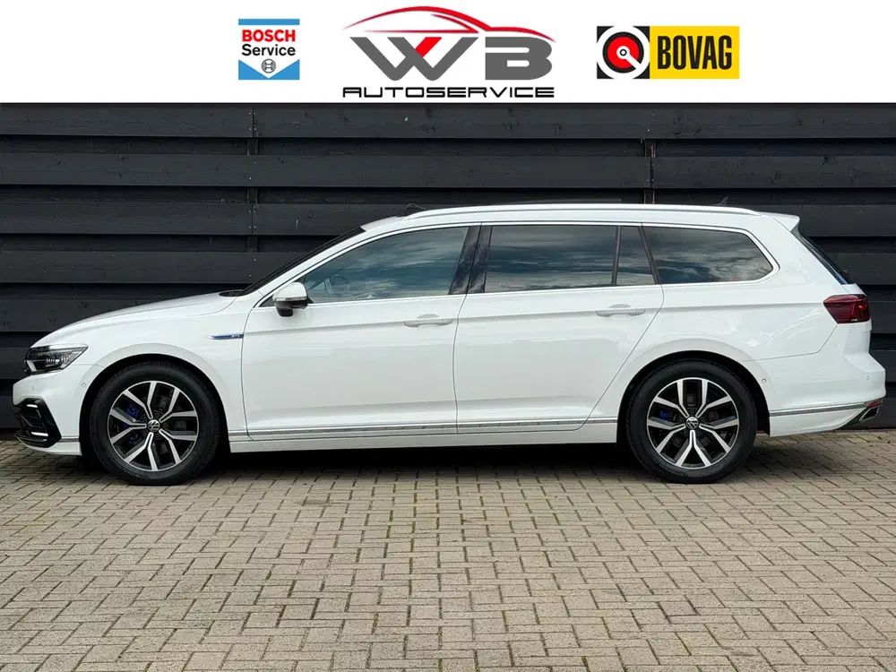 Volkswagen Passat 1.4 TSI PHEV GTE PANO I Leder I Vi uit 2021, foto 5