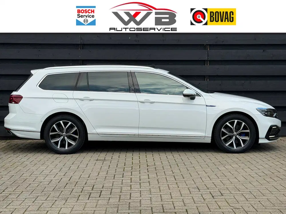 Volkswagen Passat 1.4 TSI PHEV GTE PANO I Leder I Vi uit 2021, foto 6