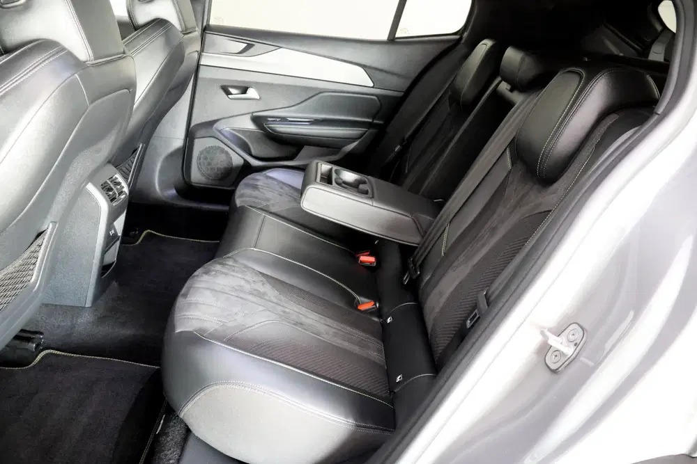 Peugeot 408 1.2T Aut. GT-LINE FULL LED uit 2023, foto 11