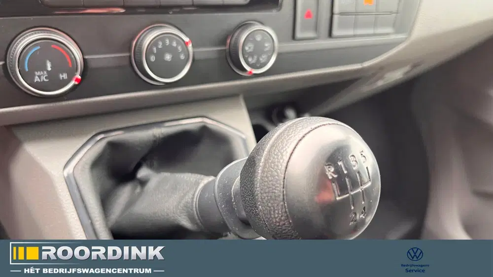 Volkswagen Transporter T6.1 Highline 110 pk uit 2022, foto 10