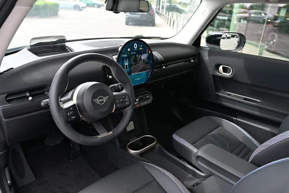 Mini Hatchback Cooper C Automaat uit 2026, foto 2