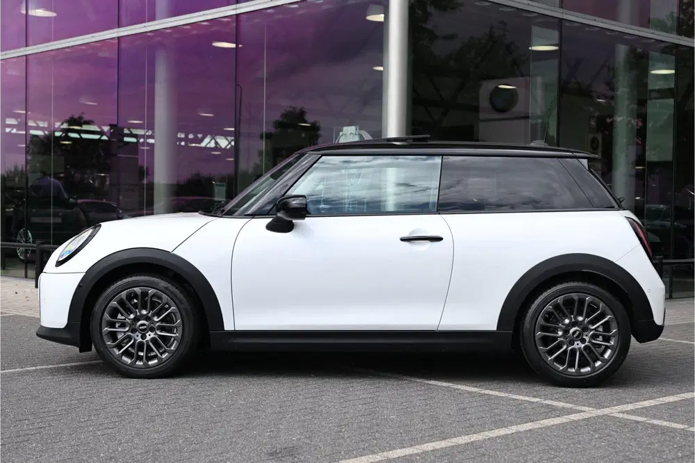 Mini Hatchback Cooper C Automaat uit 2026, foto 5