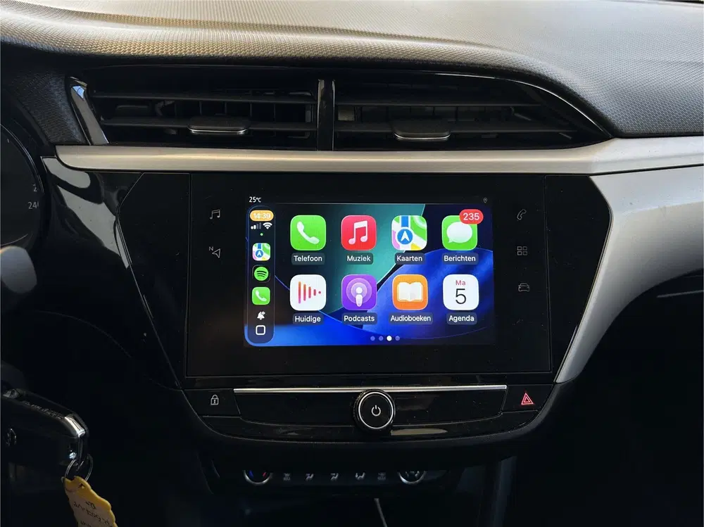 Opel Corsa 1.2 Edition Automaat uit 2022, foto 12