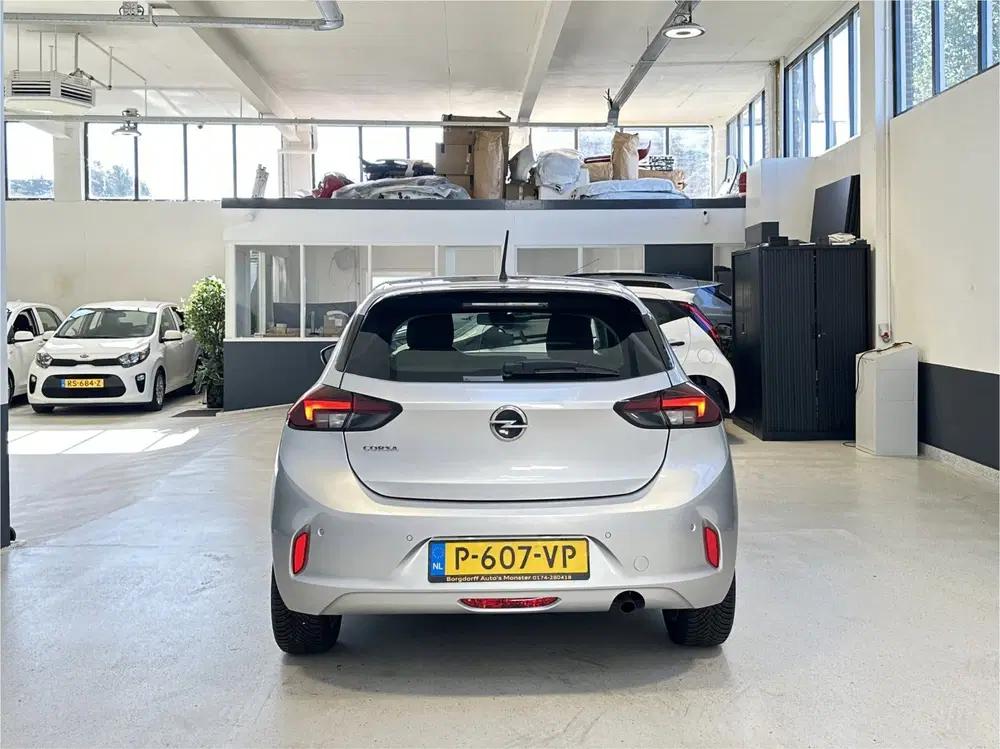 Opel Corsa 1.2 Edition Automaat uit 2022, foto 4