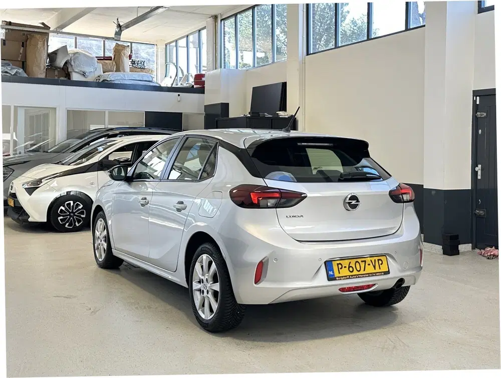Opel Corsa 1.2 Edition Automaat uit 2022, foto 5