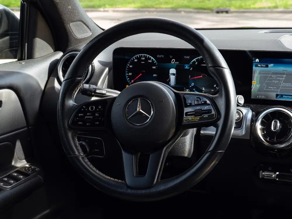 Mercedes-Benz GLB 180 Premium Plus uit 2022, foto 12