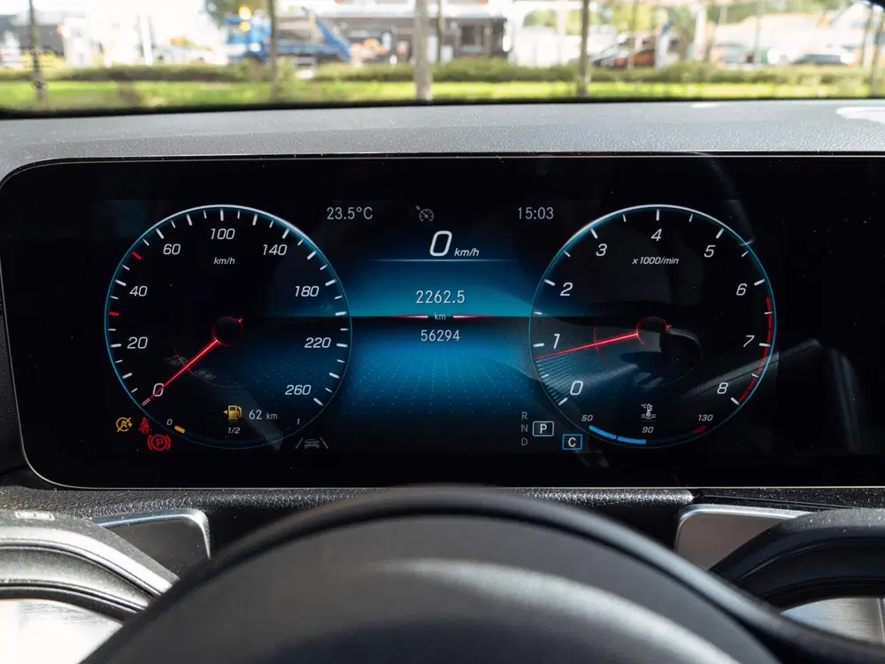Mercedes-Benz GLB 180 Premium Plus uit 2022, foto 13