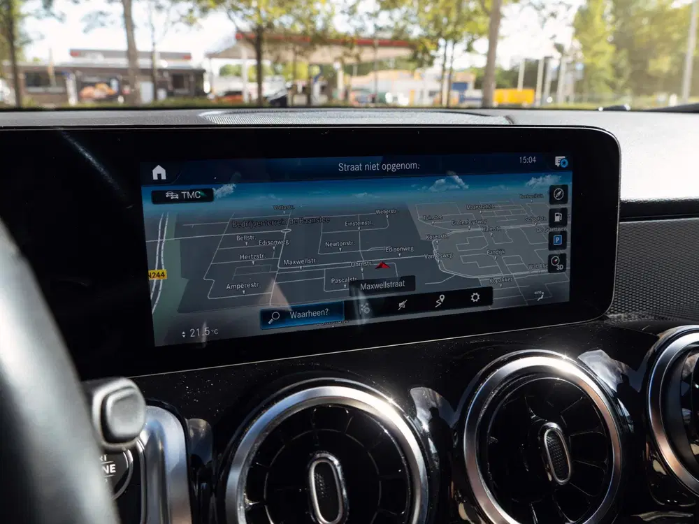 Mercedes-Benz GLB 180 Premium Plus uit 2022, foto 14