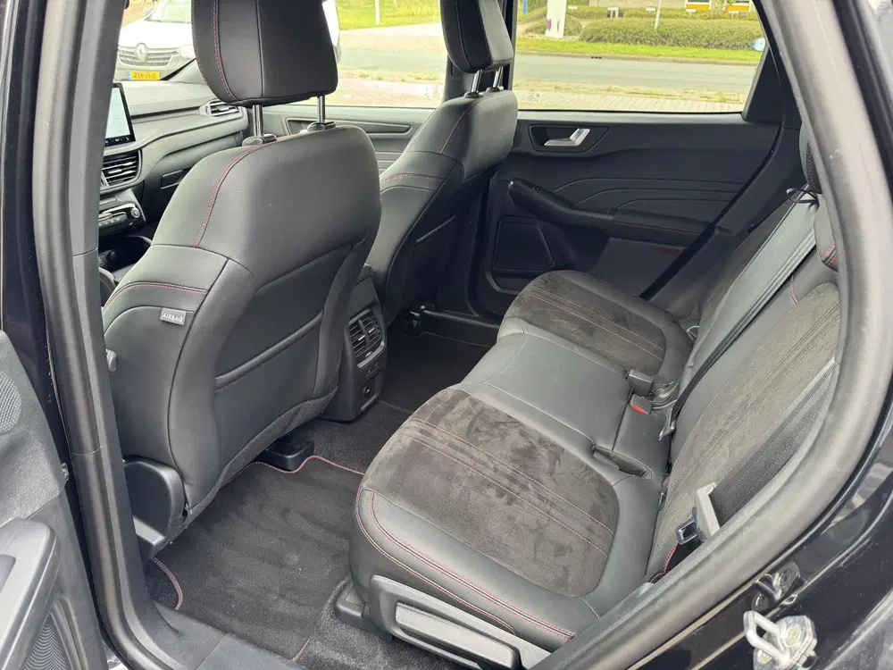 Ford Kuga 2.5 PHEV ST-Line X 243pk uit 2024, foto 10