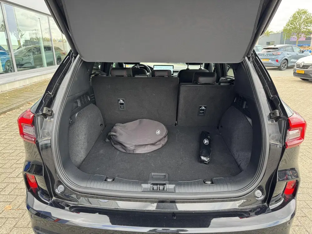 Ford Kuga 2.5 PHEV ST-Line X 243pk uit 2024, foto 8