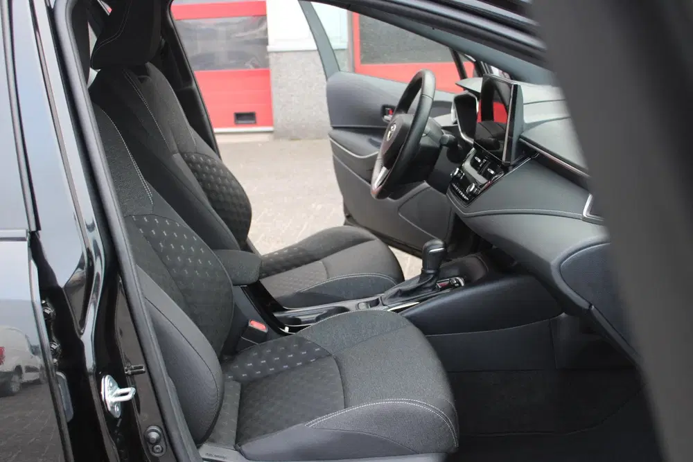 Toyota Corolla Hybrid 140 Active Adaptive uit 2024, foto 5