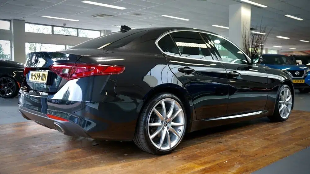 Alfa Romeo Giulia 2.0T TI uit 2020, foto 13