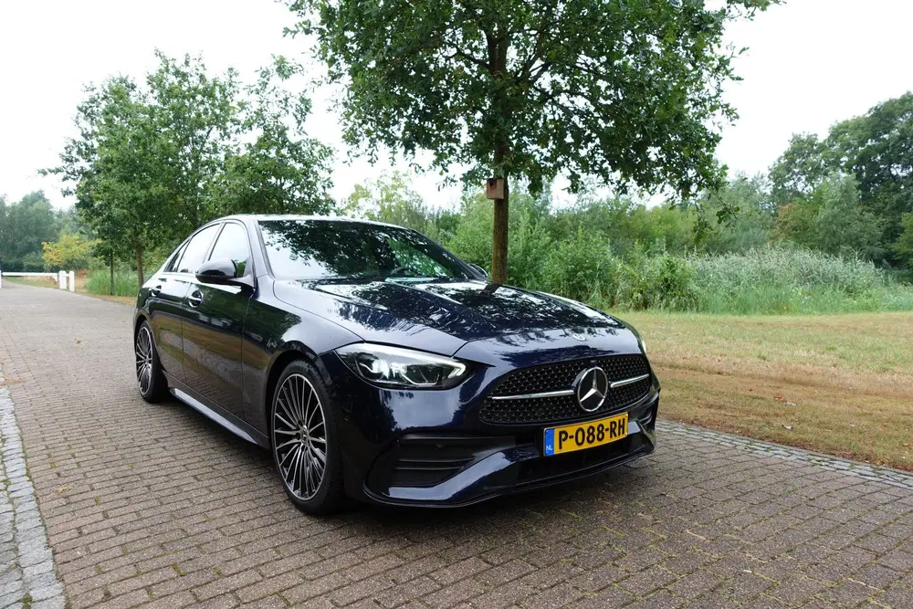 Mercedes-Benz C-Klasse 200 Launch Edition AMG Line uit 2022, foto 5
