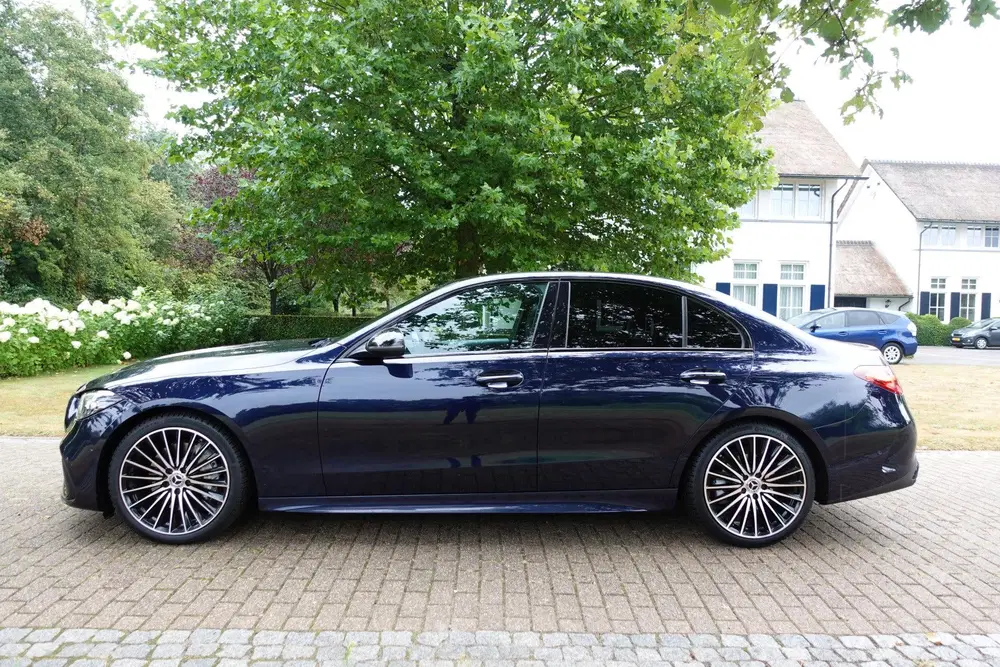 Mercedes-Benz C-Klasse 200 Launch Edition AMG Line uit 2022, foto 7