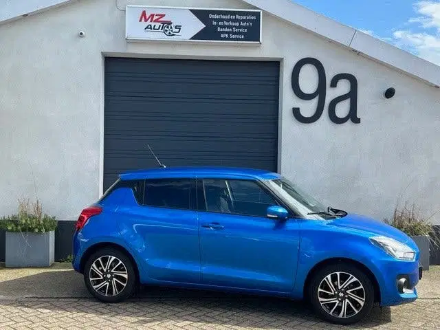 Suzuki Swift 1.2 Style Smart Hybrid uit 2024, foto 2