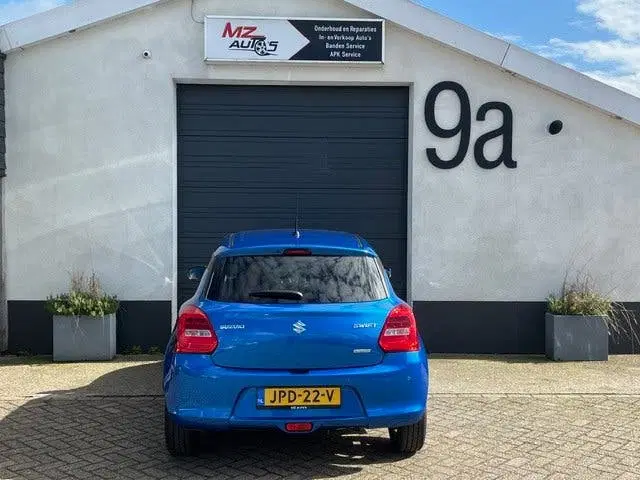 Suzuki Swift 1.2 Style Smart Hybrid uit 2024, foto 4