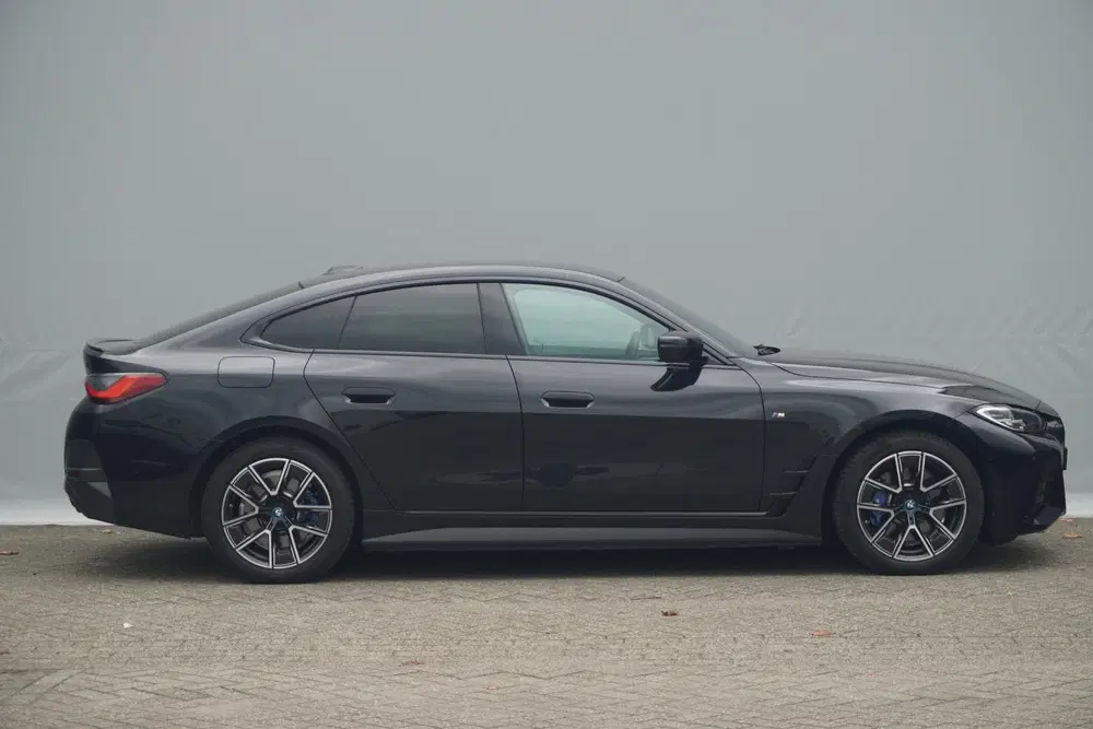 BMW i4 eDrive40 M Sport uit 2023, foto 4