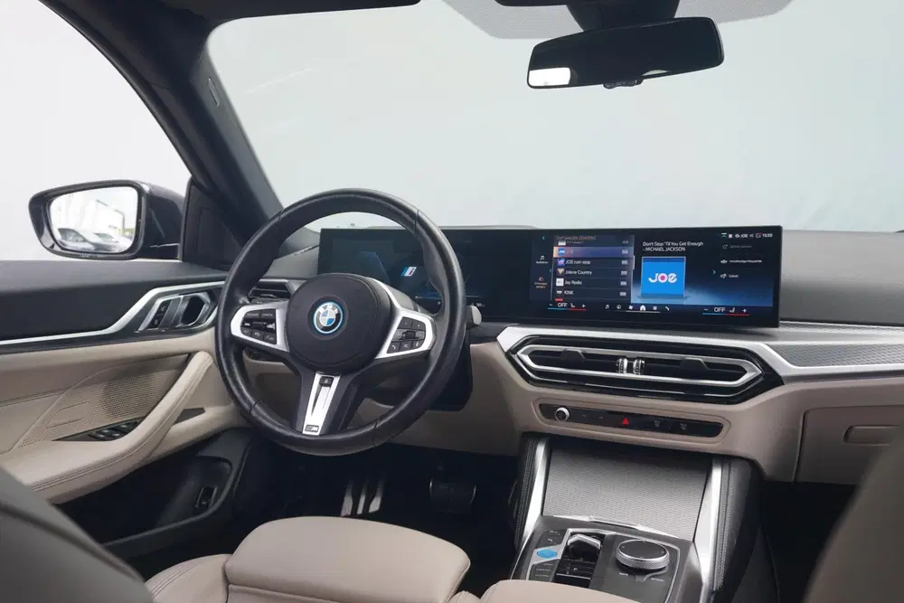 BMW i4 eDrive40 M Sport uit 2023, foto 8