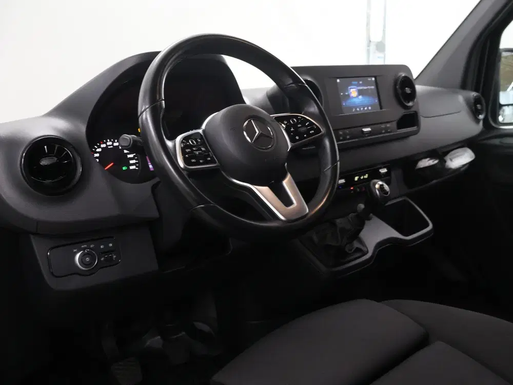 Mercedes-Benz Sprinter 317 CDI uit 2023, foto 7