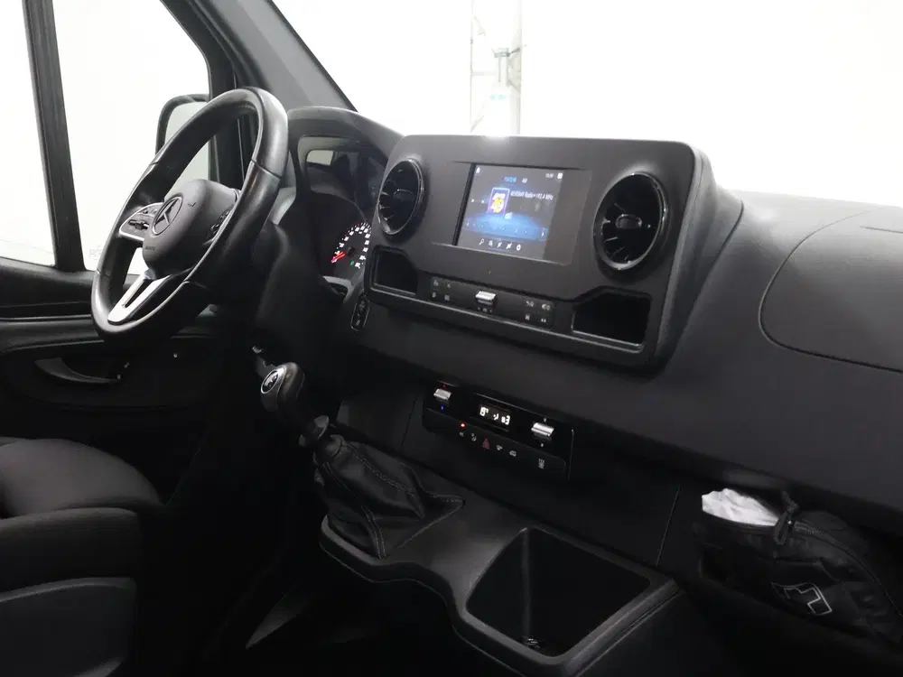 Mercedes-Benz Sprinter 317 CDI uit 2023, foto 9