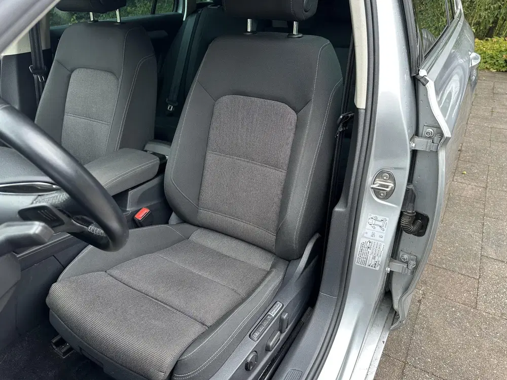 Volkswagen Passat 1.5 TSI Comfortline LED koplampen uit 2019, foto 14