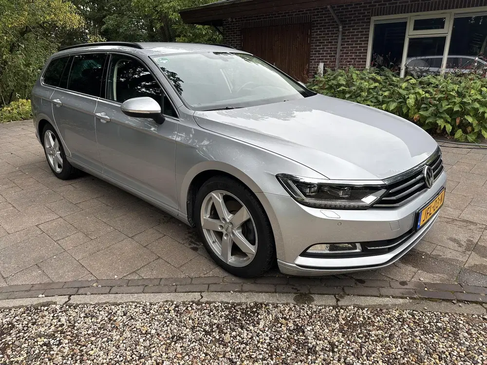 Volkswagen Passat 1.5 TSI Comfortline LED koplampen uit 2019, foto 7