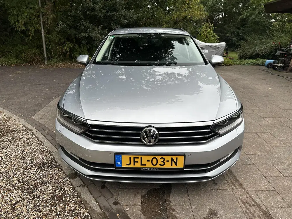 Volkswagen Passat 1.5 TSI Comfortline LED koplampen uit 2019, foto 8