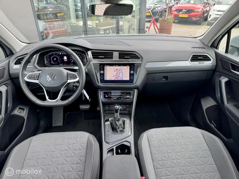 Volkswagen Tiguan 1.4 TSI eHybrid PANO uit 2024, foto 10