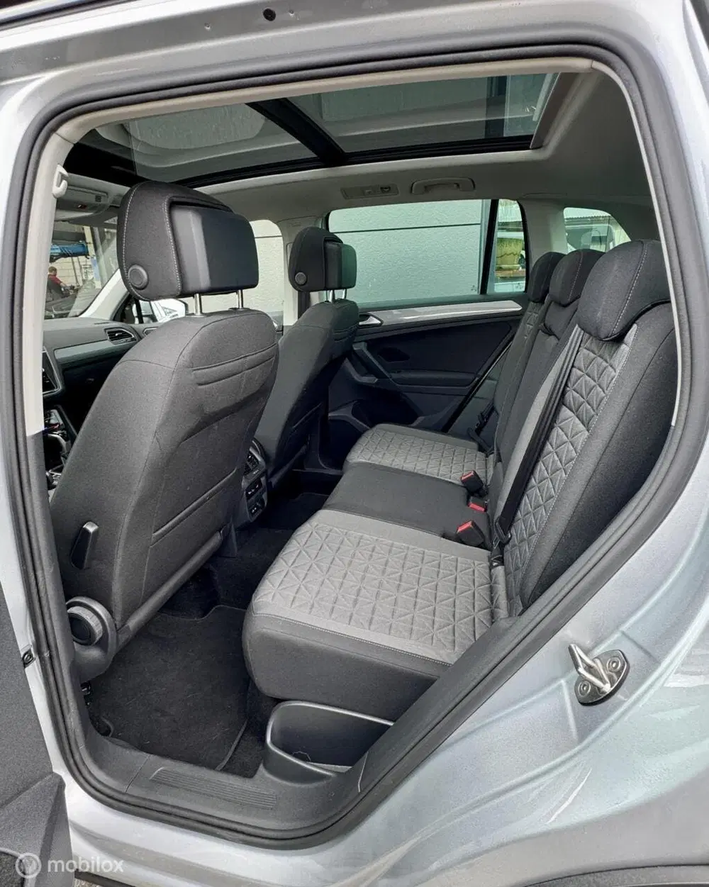 Volkswagen Tiguan 1.4 TSI eHybrid PANO uit 2024, foto 14