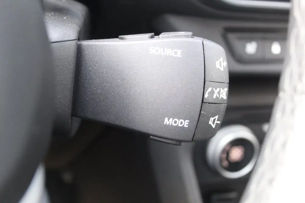Dacia Jogger 1.0-110pk TCe 110 Extreme+ 7-zitter Zeer n uit 2024, foto 10