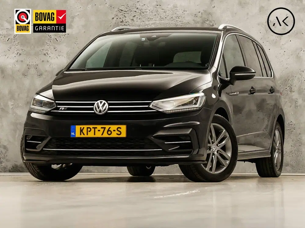 Volkswagen Touran 1.5 TSI R-Line Sport 7 Persoons 150Pk Auto uit 2019