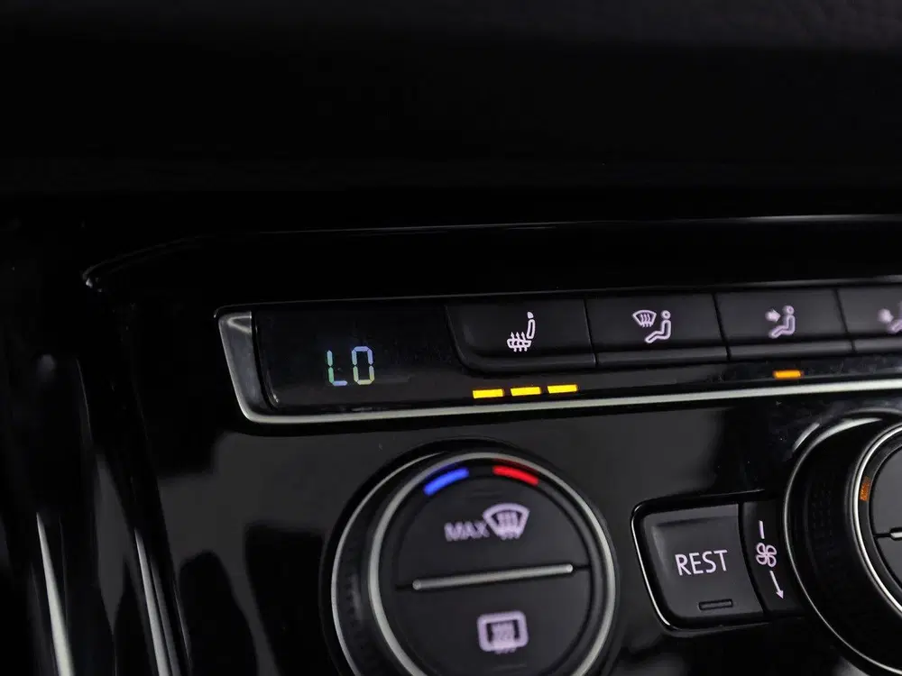 Volkswagen Touran 1.5 TSI R-Line Sport 7 Persoons 150Pk Auto uit 2019, foto 11