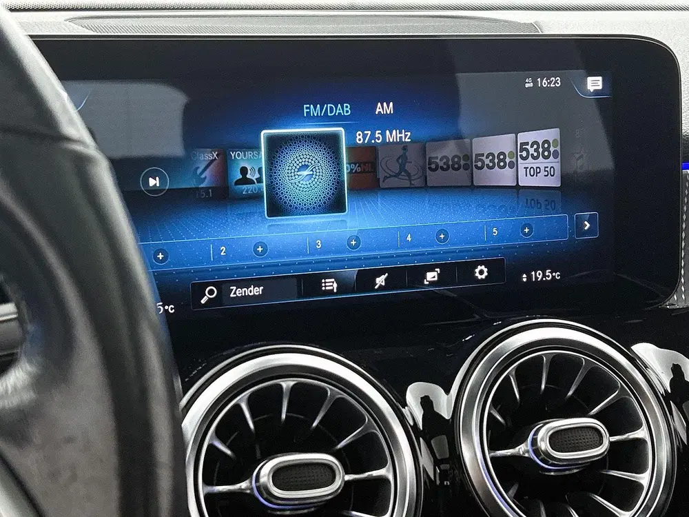 Mercedes-Benz GLB 180 Business Solution Luxury 7p. uit 2021, foto 7