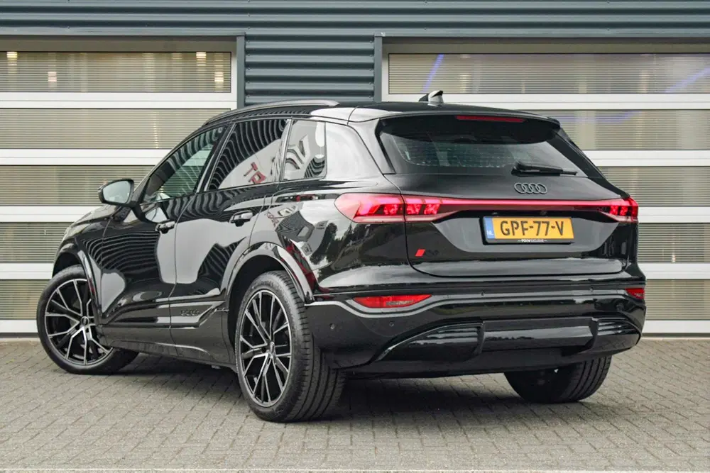 Audi Q6 e-tron Performance 306pk S-Line Edition 100 kWh uit 2024, foto 13