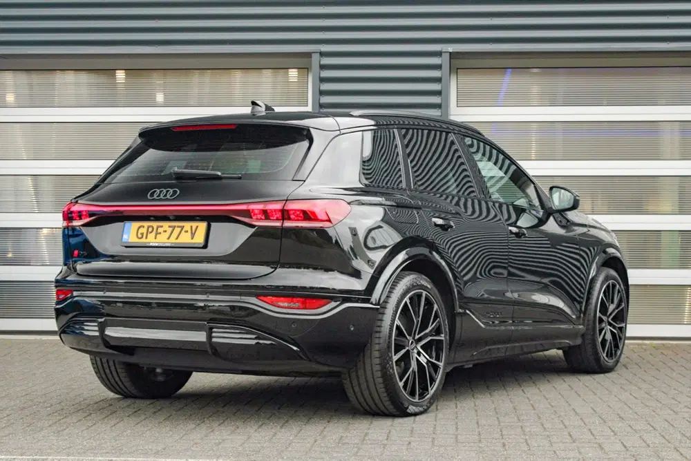 Audi Q6 e-tron Performance 306pk S-Line Edition 100 kWh uit 2024, foto 2