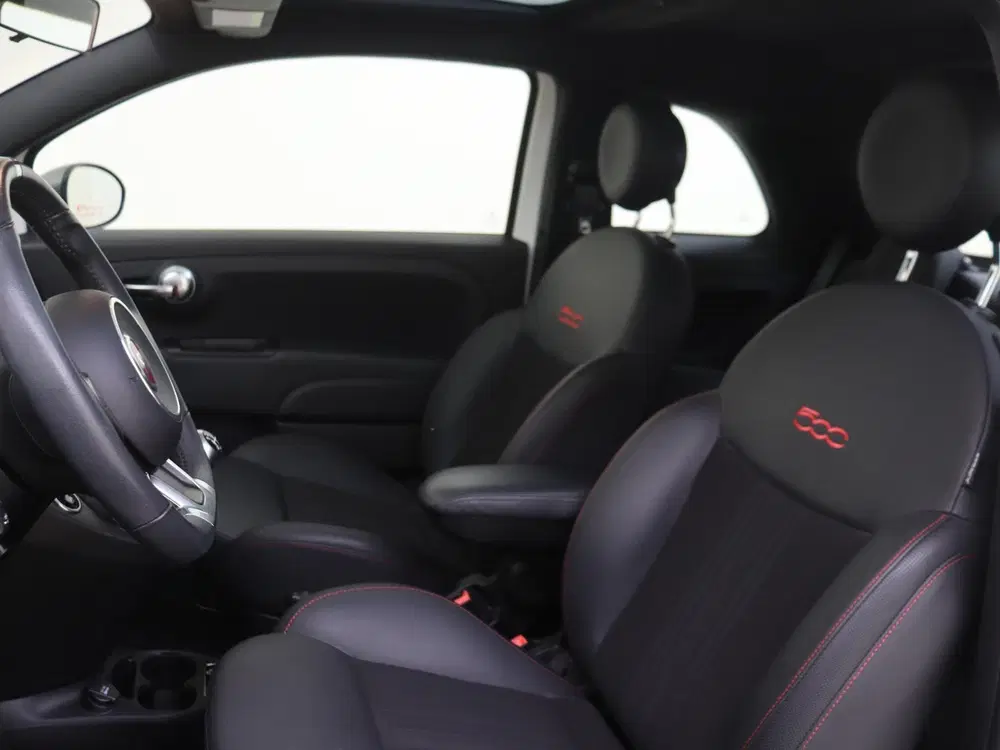 Fiat 500 1.0 Hybrid Sport uit 2021, foto 15
