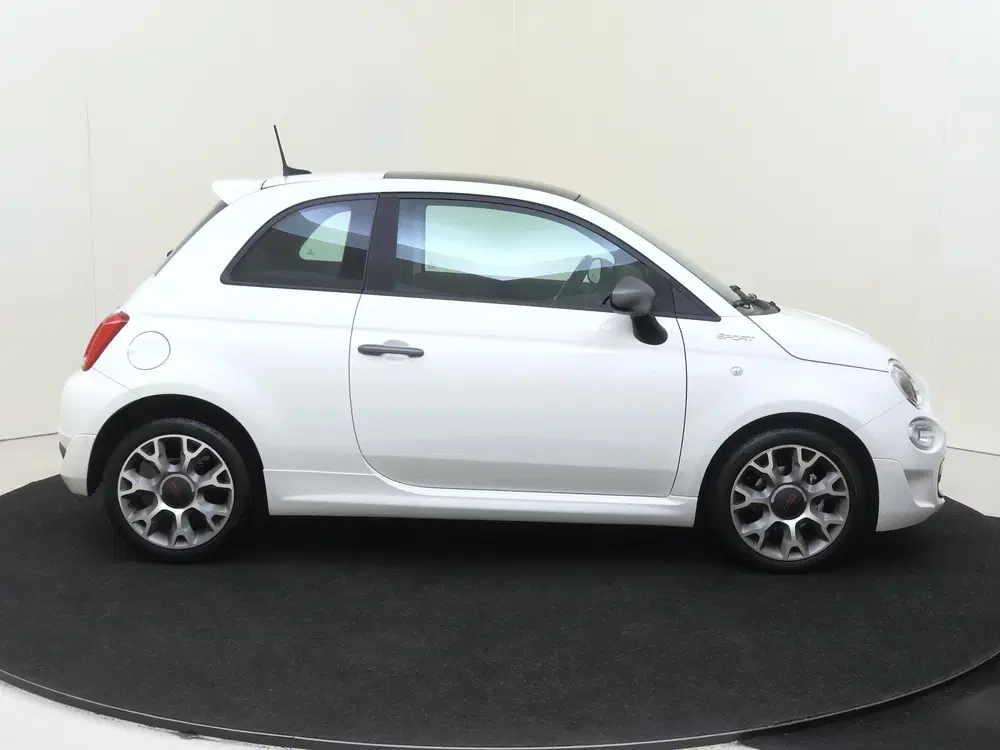Fiat 500 1.0 Hybrid Sport uit 2021, foto 9
