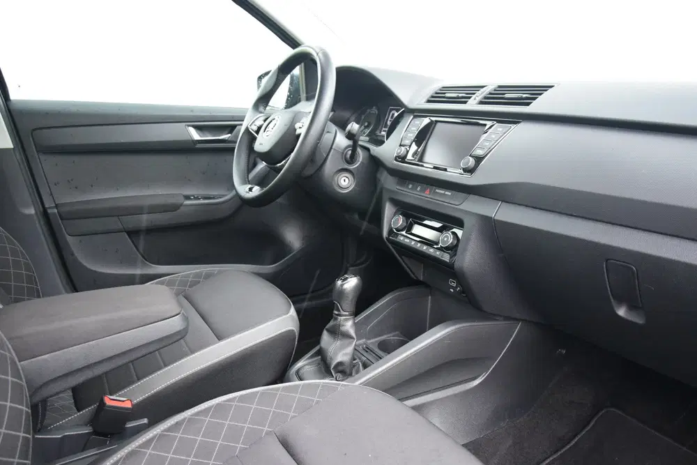 Skoda Fabia 1.0 TSI Ambition Navi uit 2021, foto 3