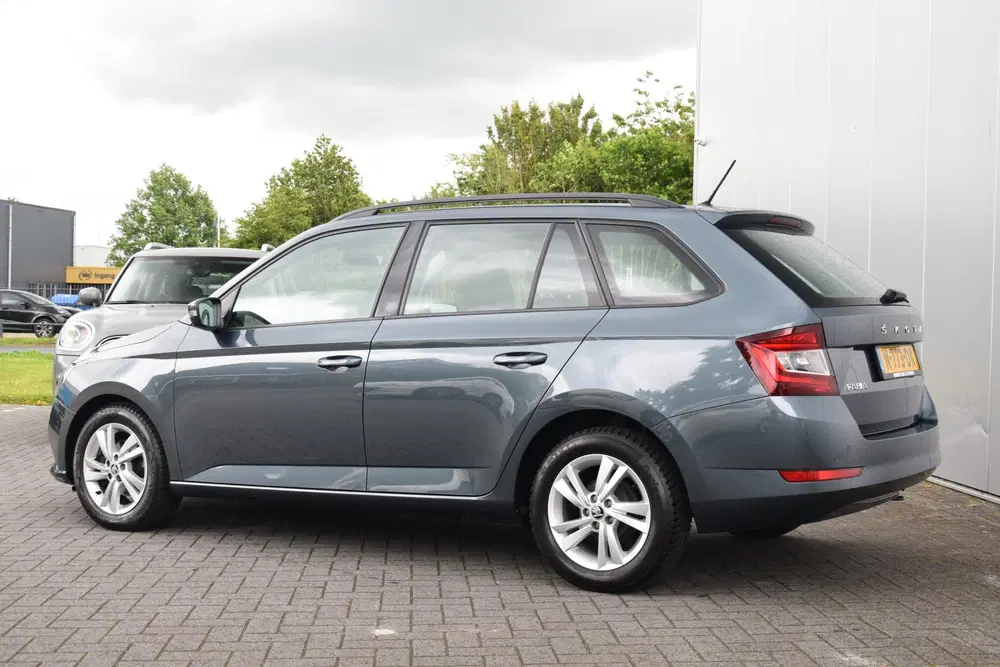 Skoda Fabia 1.0 TSI Ambition Navi uit 2021, foto 6