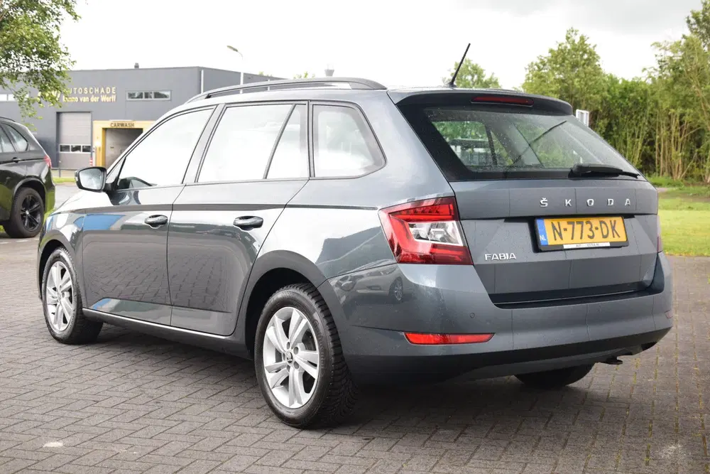 Skoda Fabia 1.0 TSI Ambition Navi uit 2021, foto 7