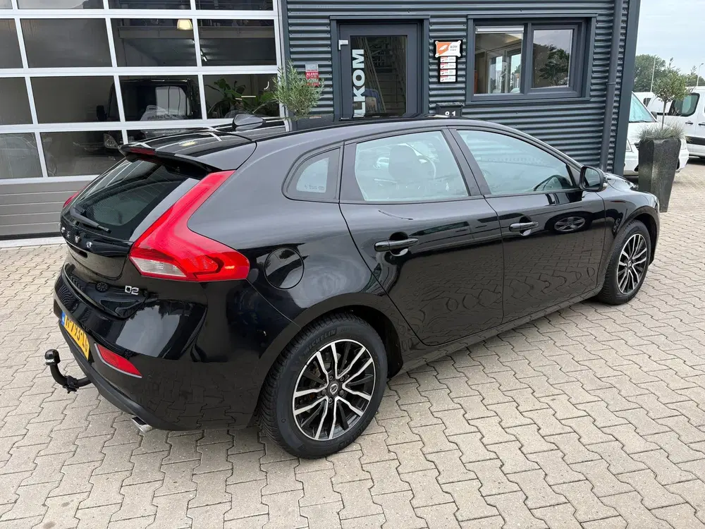 Volvo V40 2.0 D2 Momentum Navigatie uit 2020, foto 12