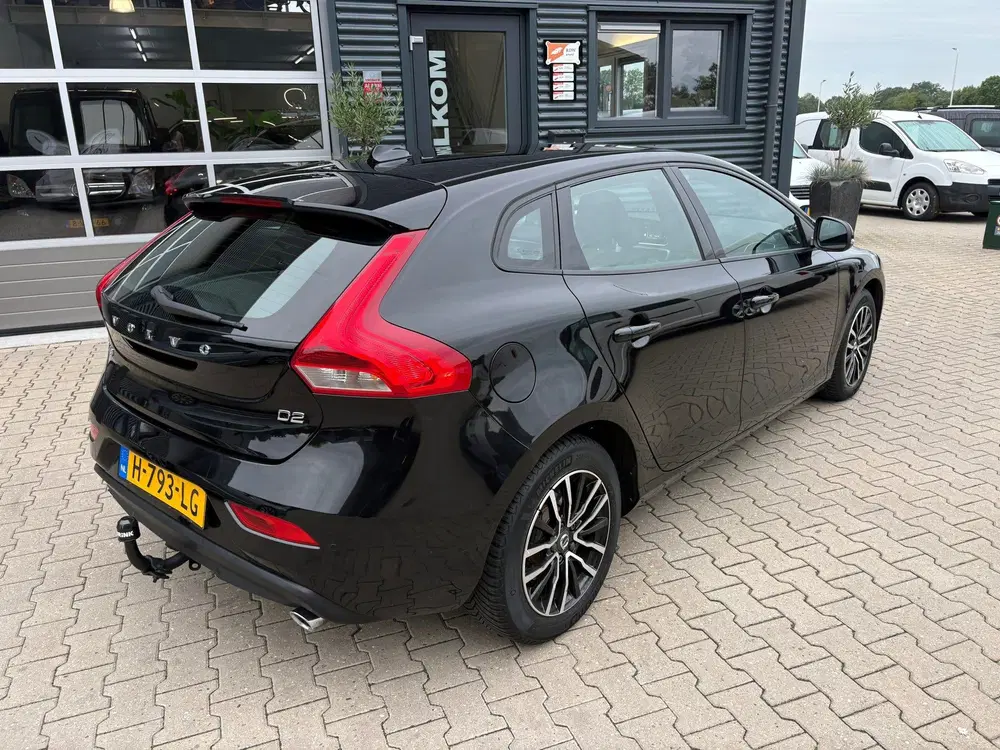 Volvo V40 2.0 D2 Momentum Navigatie uit 2020, foto 13