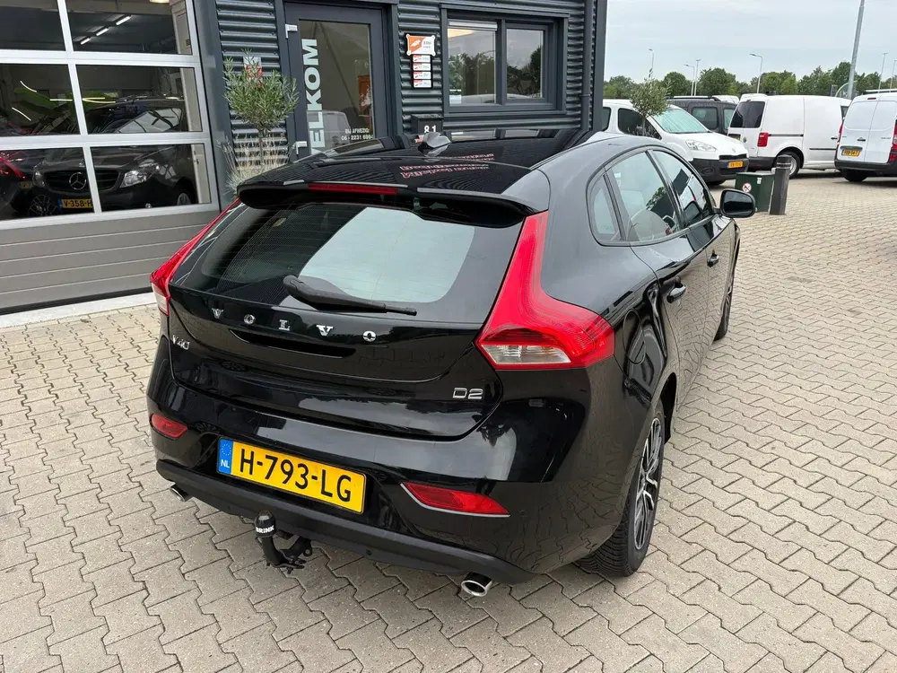 Volvo V40 2.0 D2 Momentum Navigatie uit 2020, foto 15