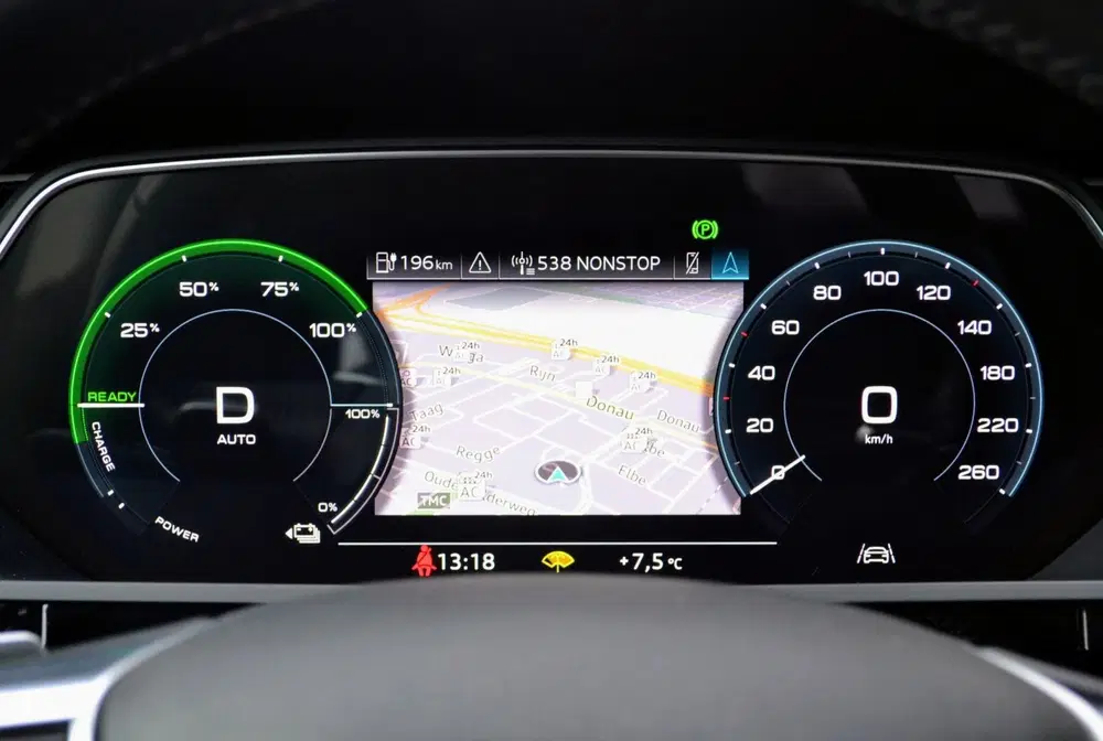 Audi e-tron 50 quattro edition 71 kWh SOH89% LED L uit 2020, foto 13