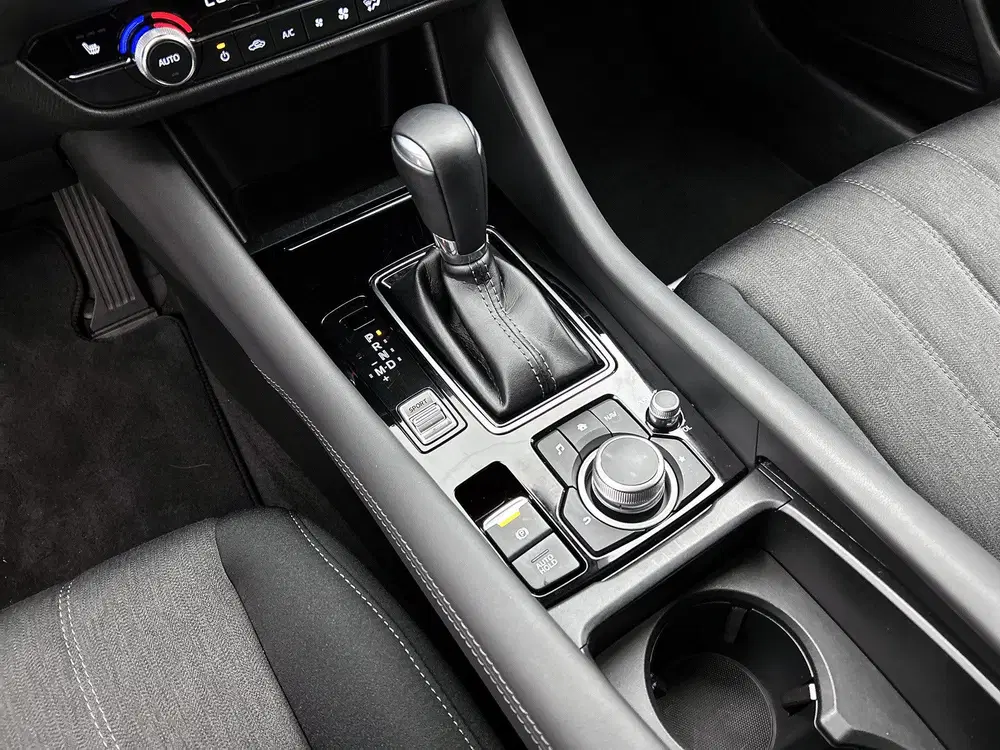Mazda 6 2.0 SkyActiv-G 165 Centre-Line uit 2024, foto 11
