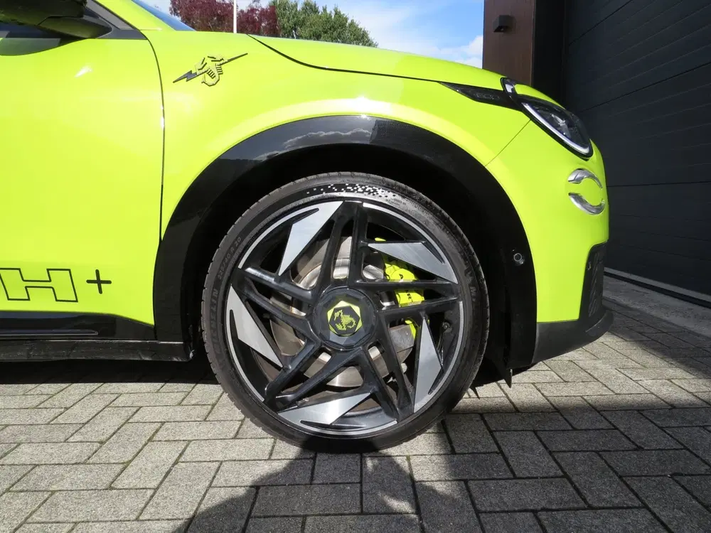 Abarth 600e Abarth Scorpionissima 54 kWh*Sabelt*280 Pk uit 2025, foto 14