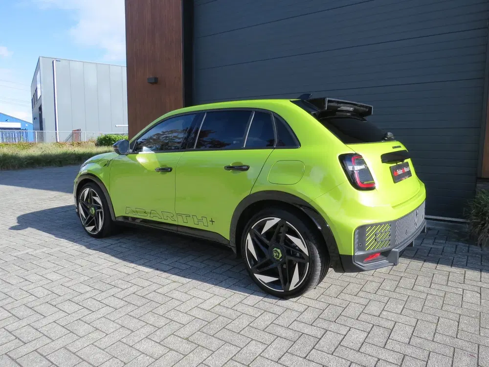 Abarth 600e Abarth Scorpionissima 54 kWh*Sabelt*280 Pk uit 2025, foto 5