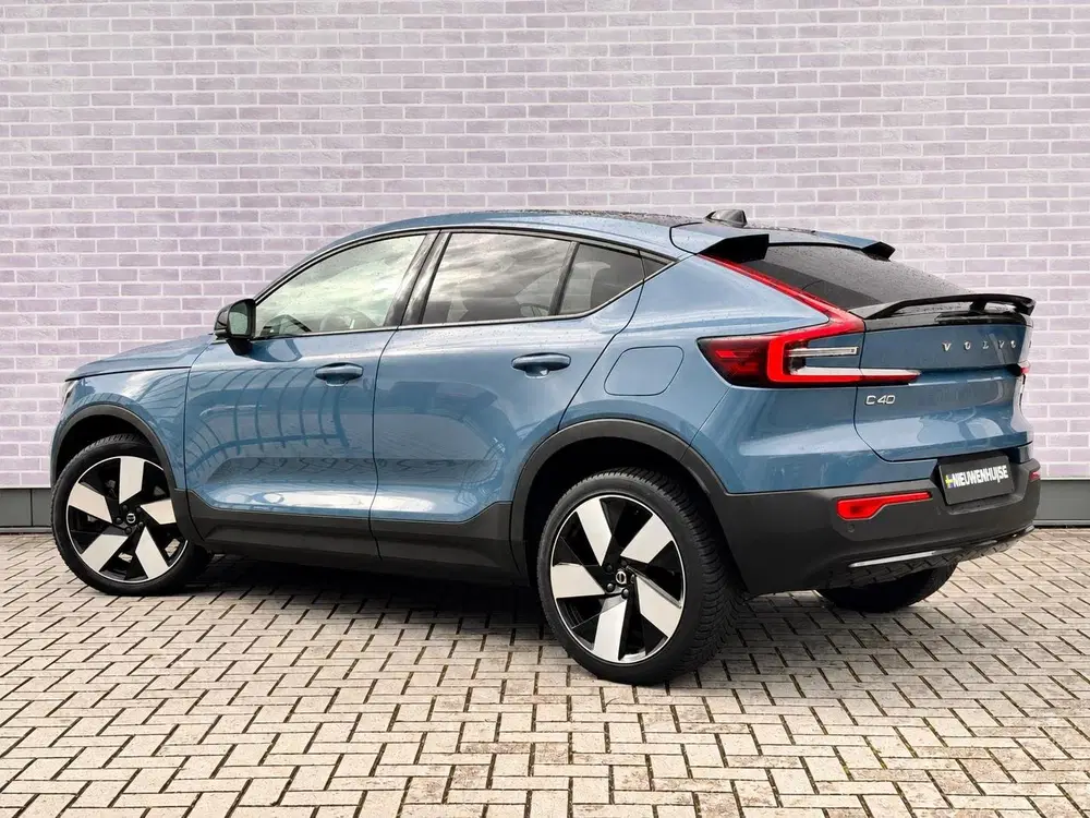 Volvo C40 Recharge Core 69 kWh uit 2022, foto 3